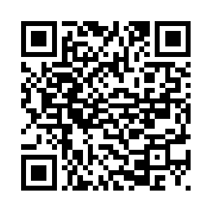 屋里响起一阵骨头错位的可怕鸣响二维码生成