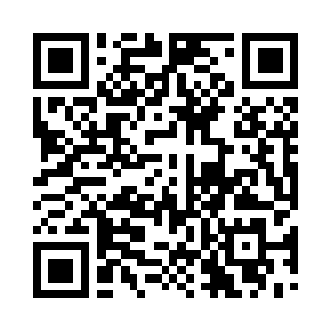 展现在张东城眼前的便是另一个由真人扮演二维码生成