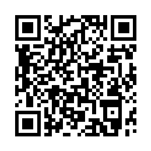 工作人员看到李川带着几个漂亮的美女二维码生成