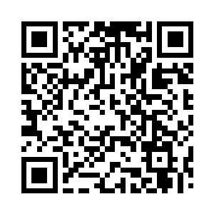 左右两个男助理应声摔倒在了后面的椅子上二维码生成