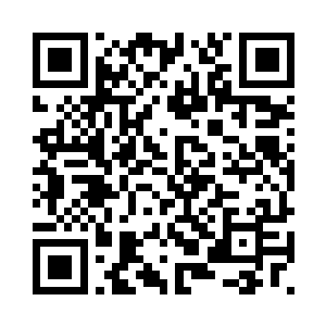 巨大的战锤也开始疯狂的挣扎起来二维码生成