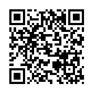 已经不再被困在凤翎羽魁伞中的郑东重获自由二维码生成