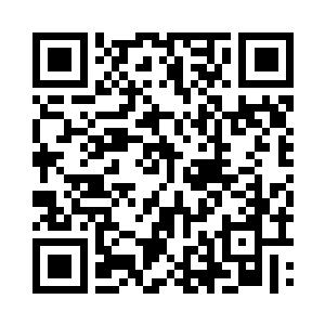 已经失去了神采的眼睛还在怔怔的看着我二维码生成