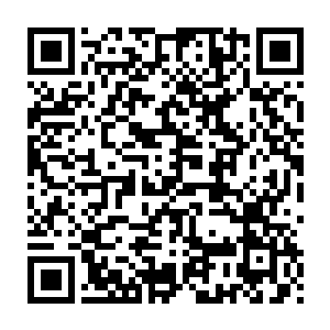 巴克习惯性的谨慎决定先在外围观察一下这个is军伊斯兰国的所谓二维码生成