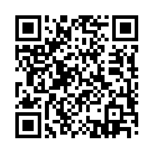 希特勒用极为冷静的语气旁若无人的说话二维码生成