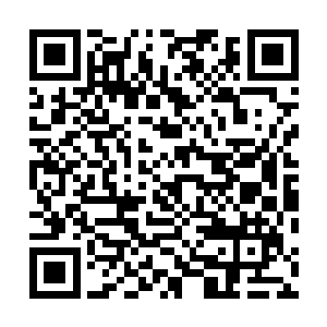 带着阴阳属性的黑白双剑一下子清晰的暴露在众人视线中二维码生成