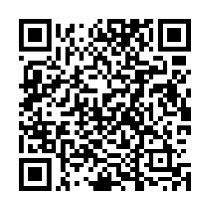 常雨泽把昨晚他跟徐殷两女的争吵情况原原本本的讲了出来二维码生成