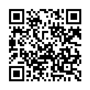 年欣然微勾的唇慢慢转化成绚烂的笑意二维码生成