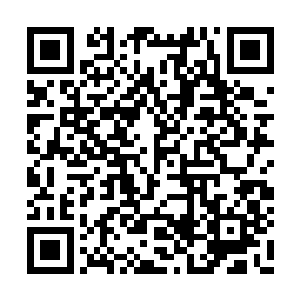并且承诺给他们提供了几辆武装卡车和一些物资二维码生成