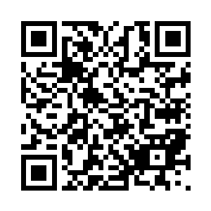 并且朝着属于东方伏的紫金色身体部分斩去二维码生成