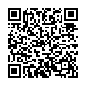 并在他面前的虚空中凝聚出了一个小小的传送阵二维码生成