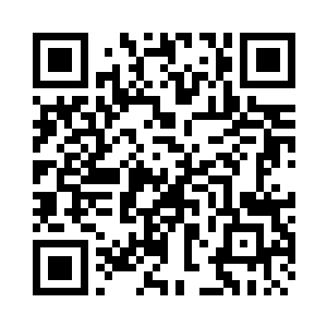 并径自往停靠在码头的游艇群走去二维码生成