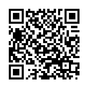 并毫不迟疑的朝着两只巨大淡金色手掌晃了晃二维码生成