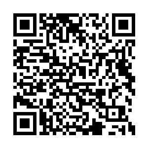 庄美凤倒是不担心凌云对她做出什么非礼的举动二维码生成