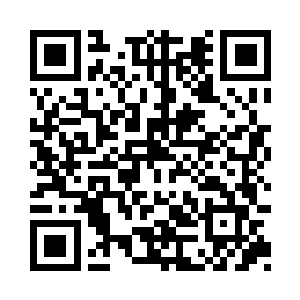 庞大的身躯如海底巨鲸般在水中涌动二维码生成