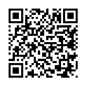 廖辽低头盯着对方递过来的四张纸二维码生成