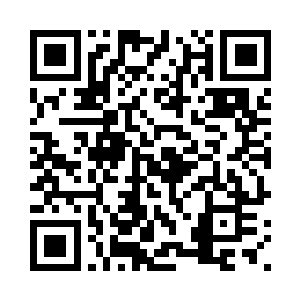 开始艰难的做着一个又一个俯卧撑二维码生成