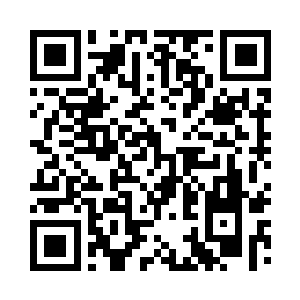 张东城和他新招募的化妆师理查德-泰勒二维码生成