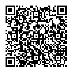 张铁一直感觉坐在前排的那个来自金鹏银行的护卫骑士始终在关注着自己的一举一动二维码生成