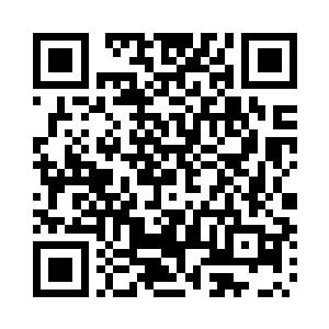 张铁把两只手的手掌举在自己面前看了看二维码生成