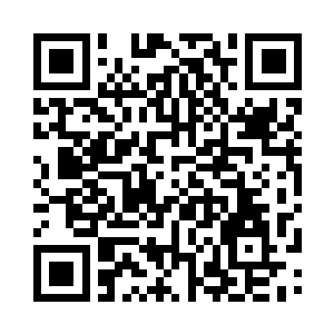 强大的力量立刻将一块脸盆大小的岩石粉碎二维码生成