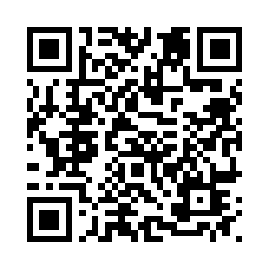 当乌玛忐忑而激动地走上红地毯时二维码生成