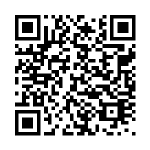 当他注意到那些残存的士兵散逸逃离二维码生成