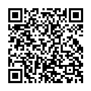 当初就是这个小伙子让青云花园原来的一帮黑心监理滚蛋嗝屁二维码生成