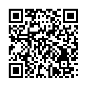 当大家再认真看这位青衣小帽小厮的时候二维码生成