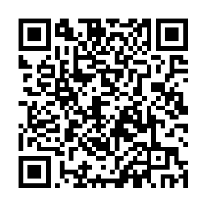 当孙子轩看到这位从金色漩涡中完全走出来的神仙之后二维码生成