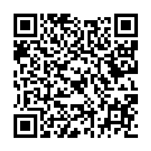 当宁国空军的特别航班七拔至一万多英尺的高空上二维码生成