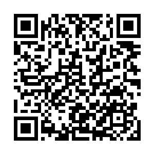 当年的时候自己硬生生的逼迫着自己的女儿做出来了选择二维码生成