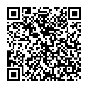 当时的他和所有电影行业同仁一起有幸见证了这一或将载入史册的一天二维码生成