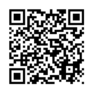 当然中间还会穿插一些幽默的话语二维码生成