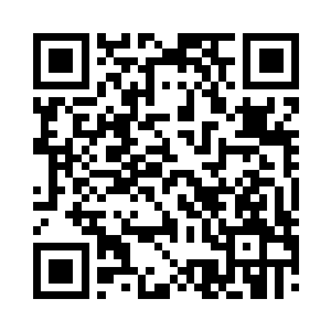 当视线流连在雪色燕尾服胸口上的胸花时二维码生成