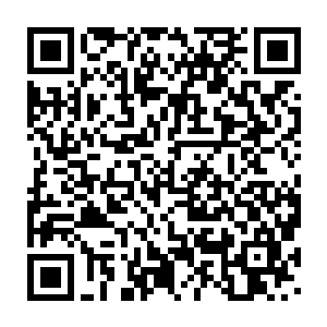 当警察一连将三个厂子的老板和员工总共十几个人抓起来送到警局后二维码生成