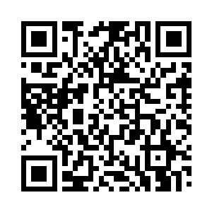 当闹闹和小碗儿奔跑着从幼儿园里跑出来时二维码生成