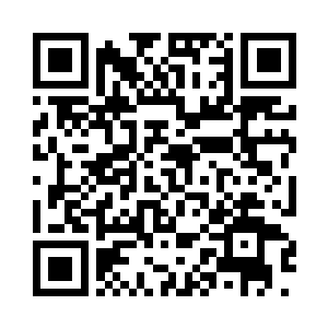 彼此之间隔着视频相互的沟通了一下二维码生成