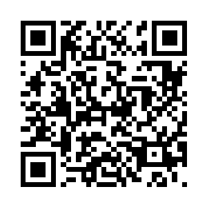 往蝎子的背上倒了一点点绿色的粉末二维码生成