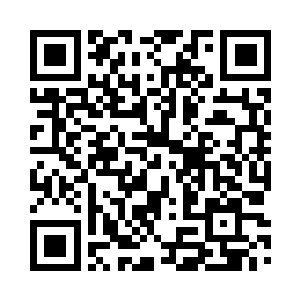 径自走到了更衣室去换下身上的礼服二维码生成