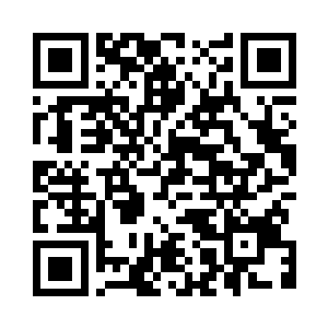 很快就有一名漂亮的礼仪小姐上前二维码生成