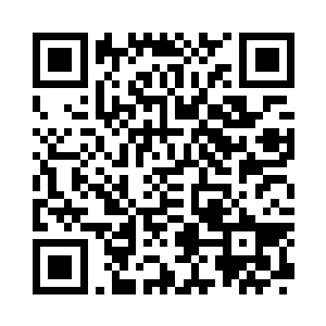 很快枪声开始噼里啪啦的响彻了起来二维码生成