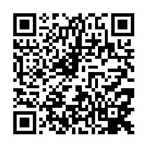 很显然这样做的目的是不想这三支香的香灰交汇在一起二维码生成