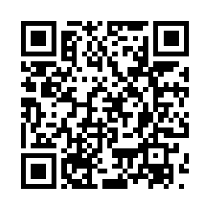 很漂亮的年轻妈妈一把捂住男孩的嘴二维码生成