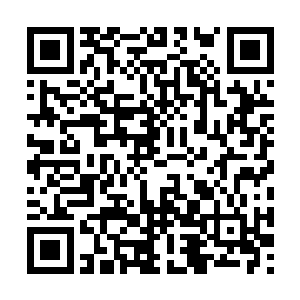 心中不用多想也能肯定那些黑衣人绝对是乌云的人二维码生成
