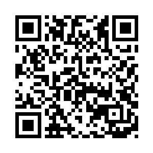 忧郁的蓝鼠依旧歪歪扭扭地倚靠着墙壁二维码生成