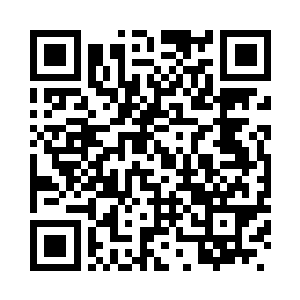 忽然从破损的位置处发现这个青年二维码生成