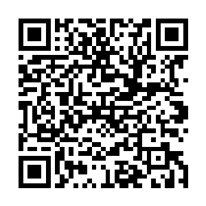 忽然出现的黑暗就像是一个巨大的远古巨兽的血盆大口一样二维码生成