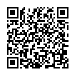 怔怔地看着眼前的这个豺狼人头领被割掉了脑袋二维码生成