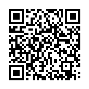 急忙抓住天道已然爬到自己胸口处的手掌二维码生成